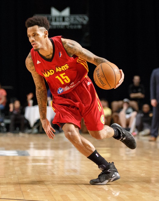 Fort Wayne Mad Ant Guard WALTER LEMON, JR. (15)